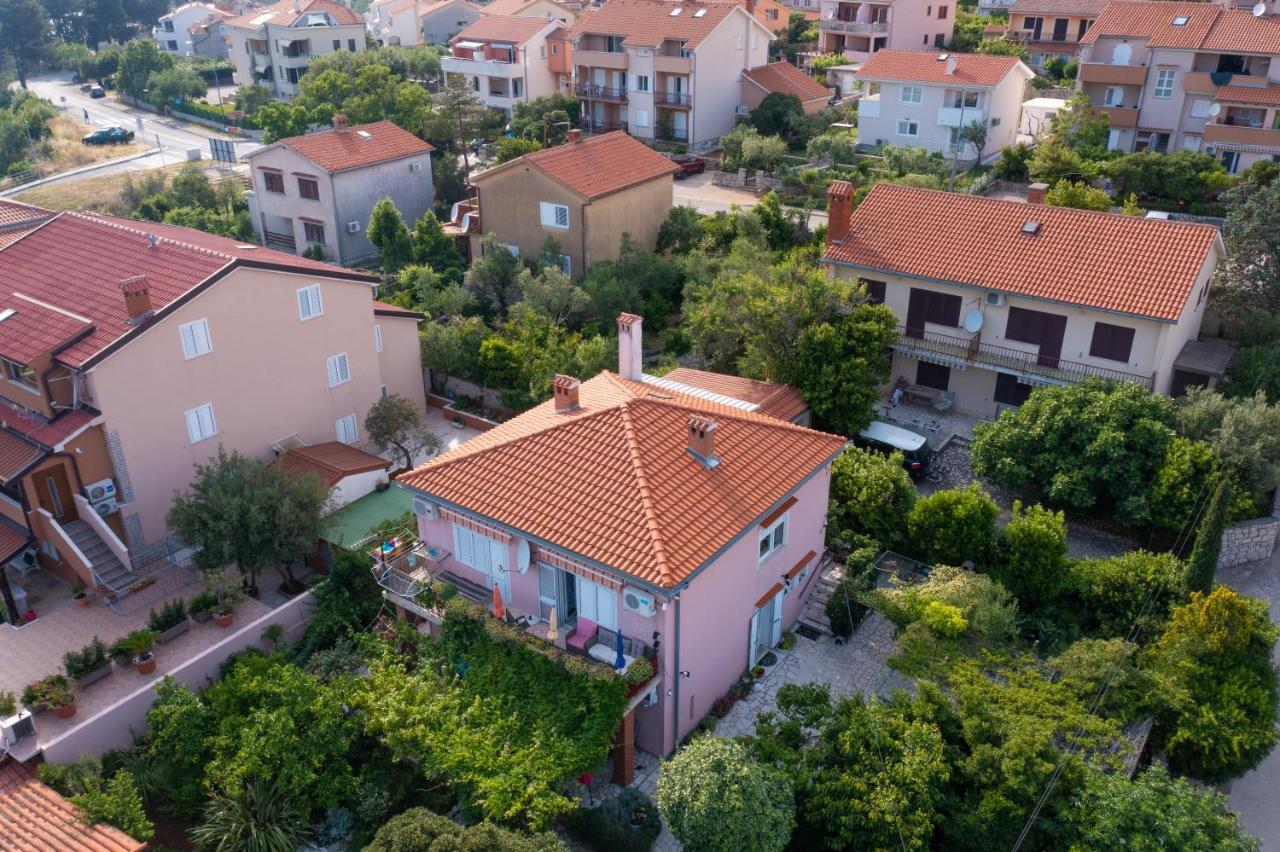 Apartments Bura & Jugo, Cres, Without Stress エクステリア 写真
