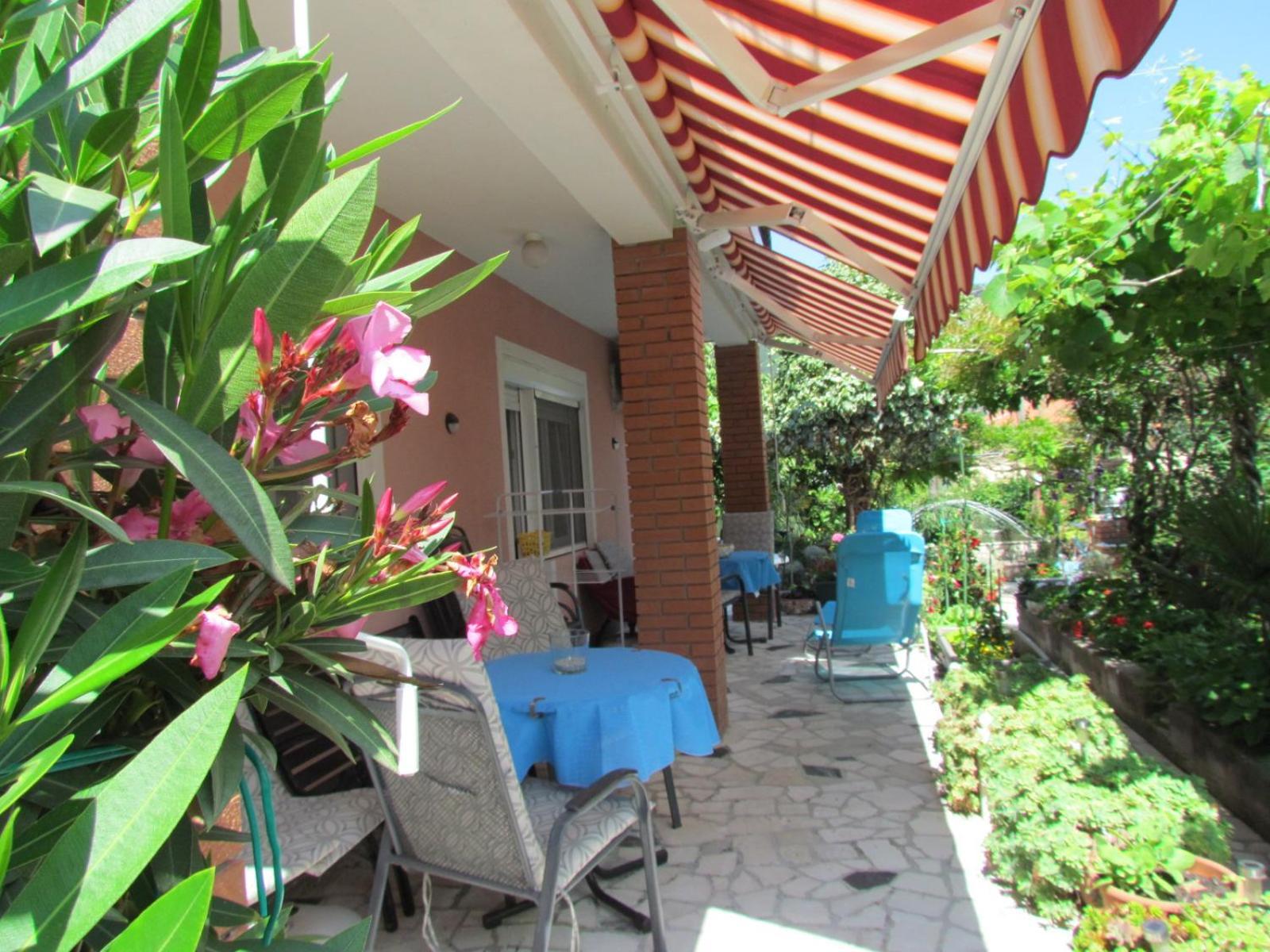 Apartments Bura & Jugo, Cres, Without Stress エクステリア 写真
