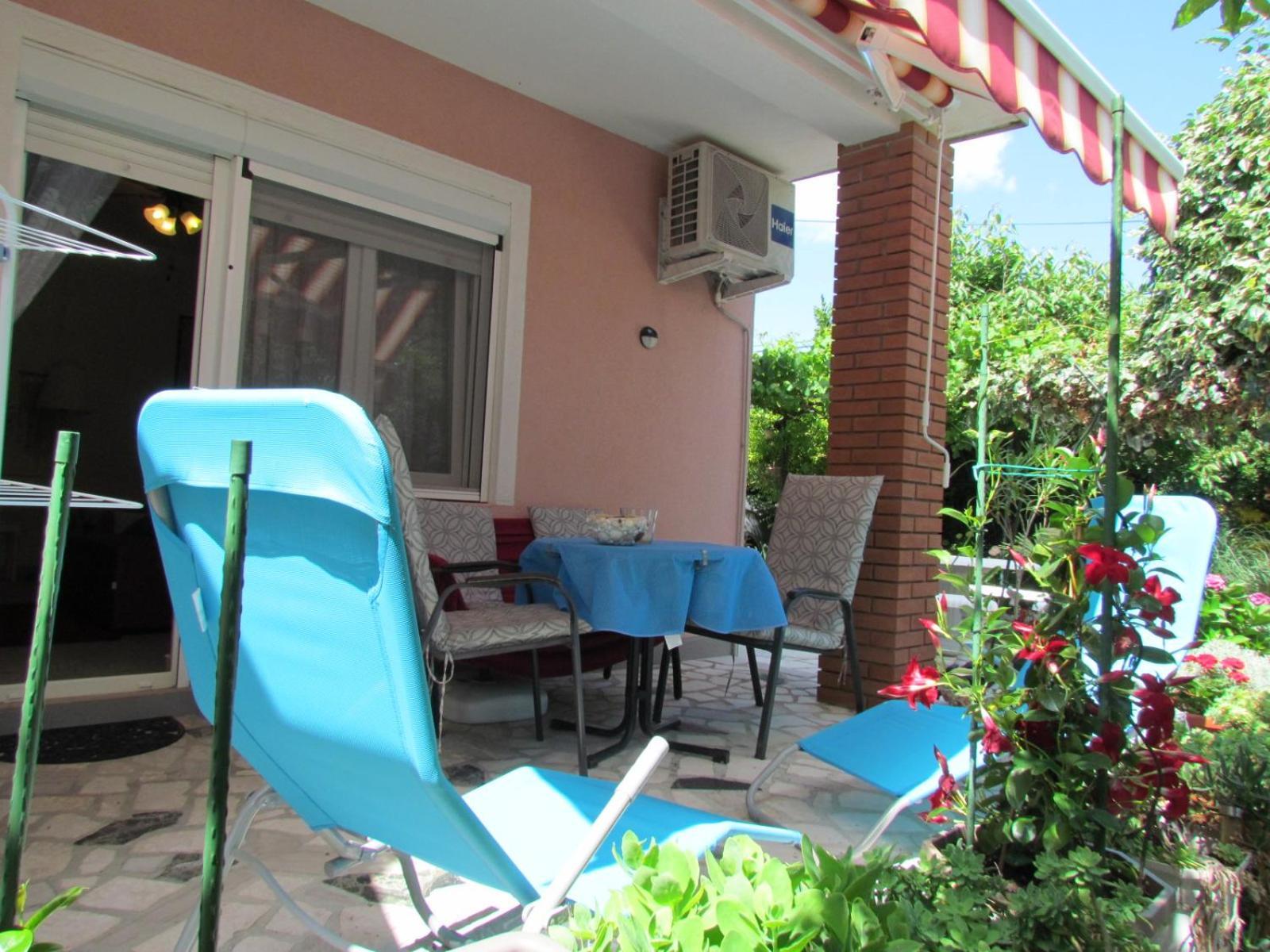 Apartments Bura & Jugo, Cres, Without Stress エクステリア 写真