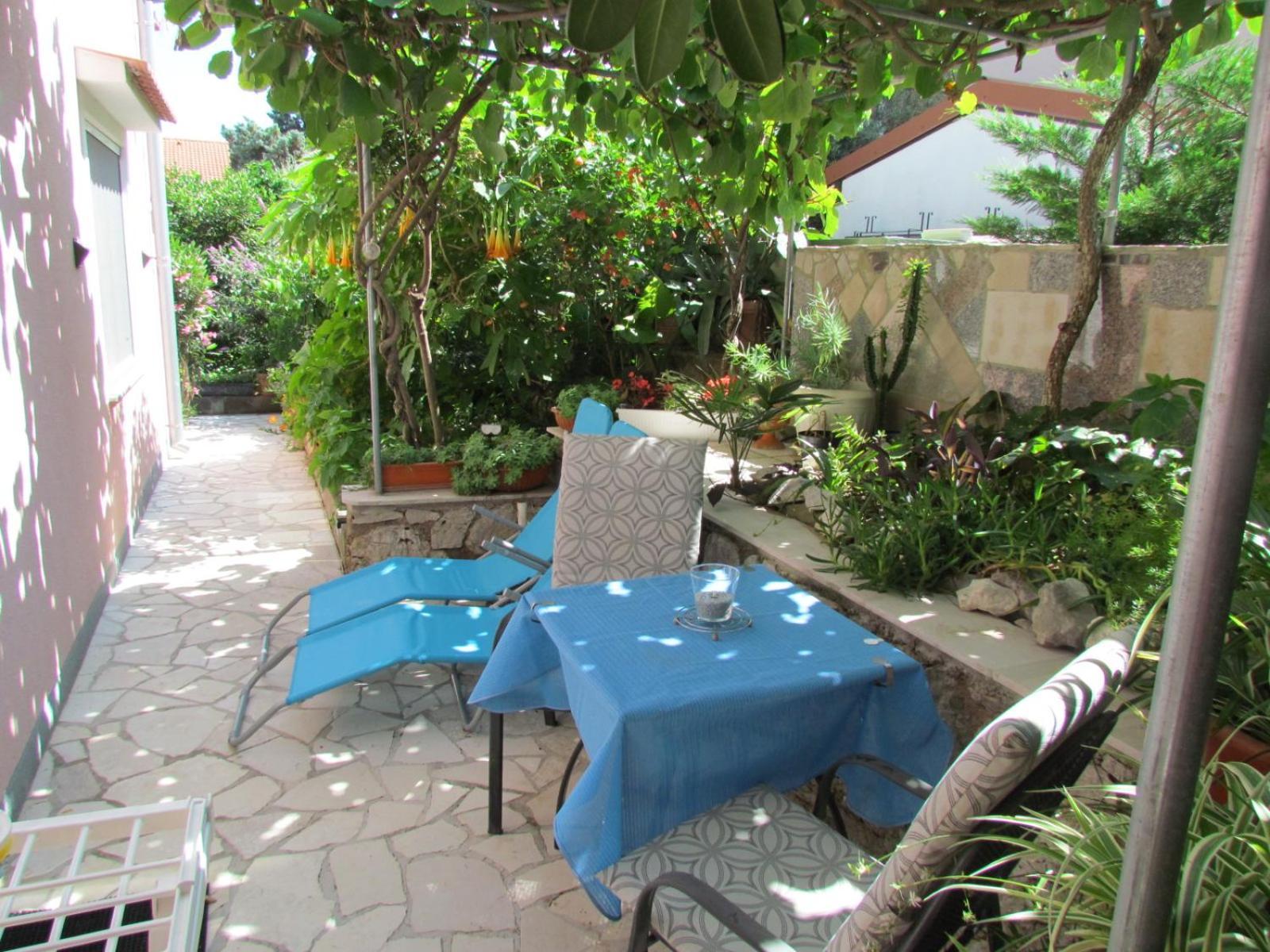 Apartments Bura & Jugo, Cres, Without Stress エクステリア 写真