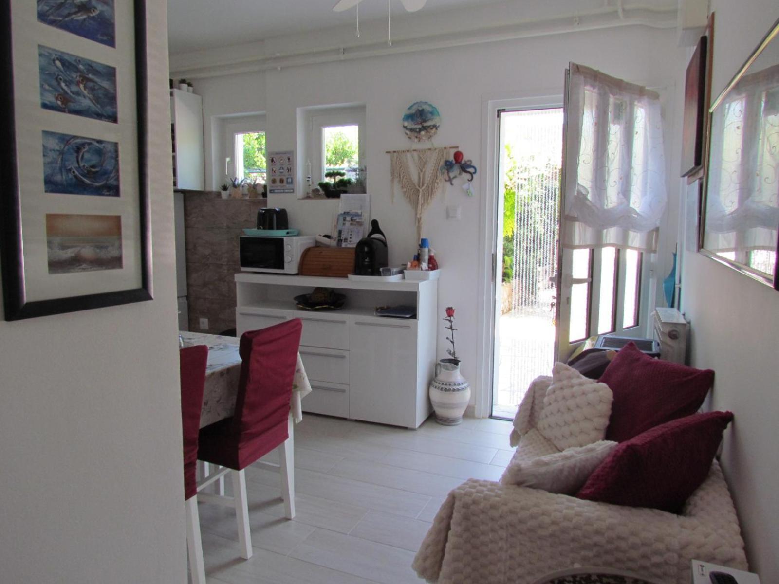 Apartments Bura & Jugo, Cres, Without Stress エクステリア 写真
