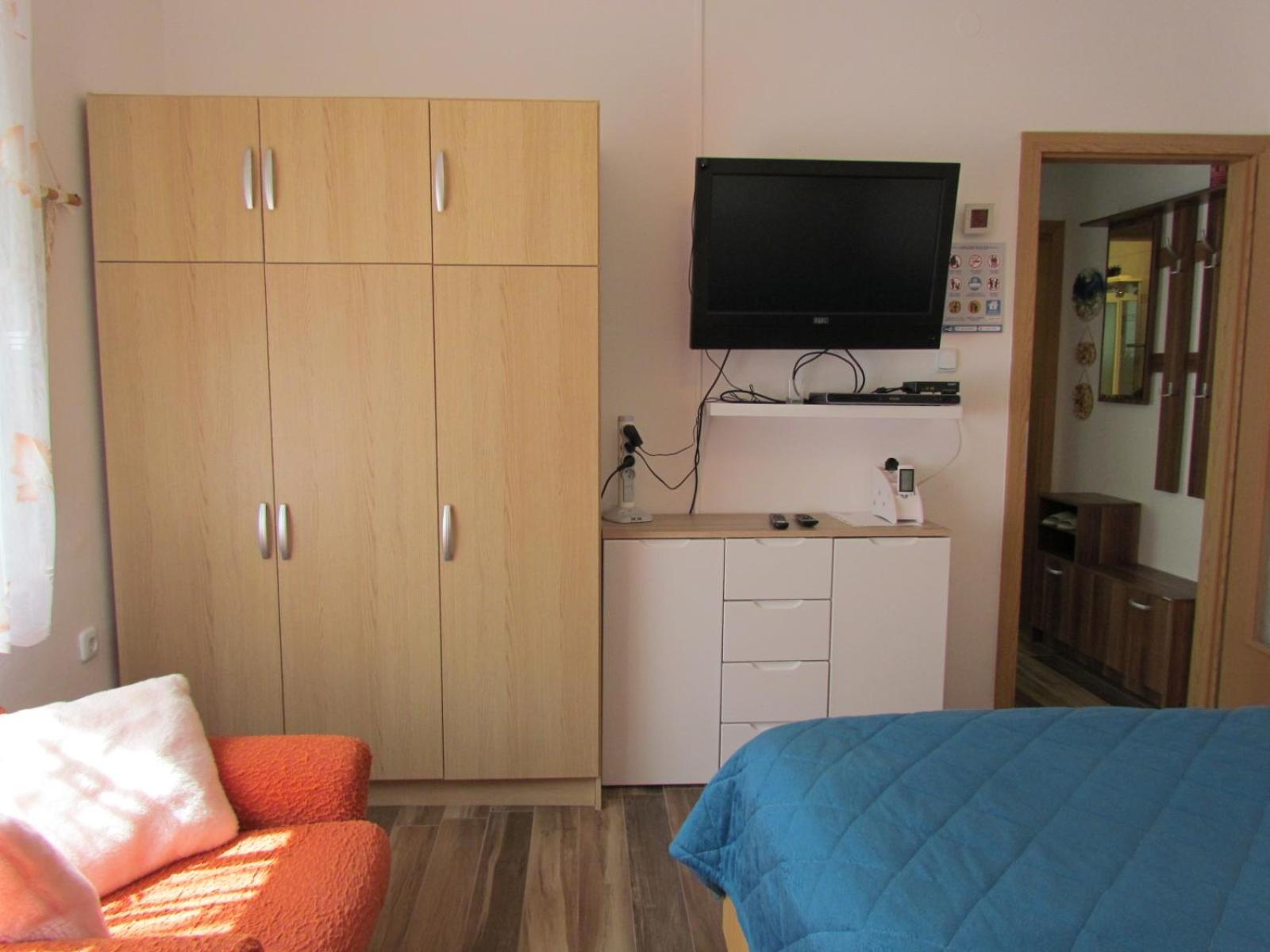Apartments Bura & Jugo, Cres, Without Stress エクステリア 写真